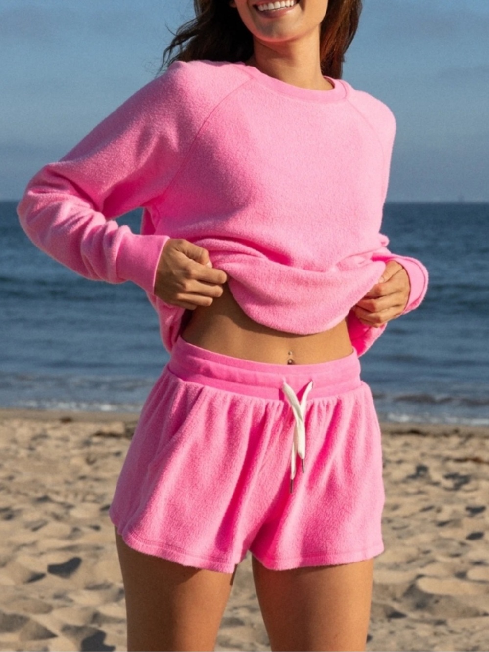 EUC Feat BlanketBlend Shorts in Hot Pink
- Small